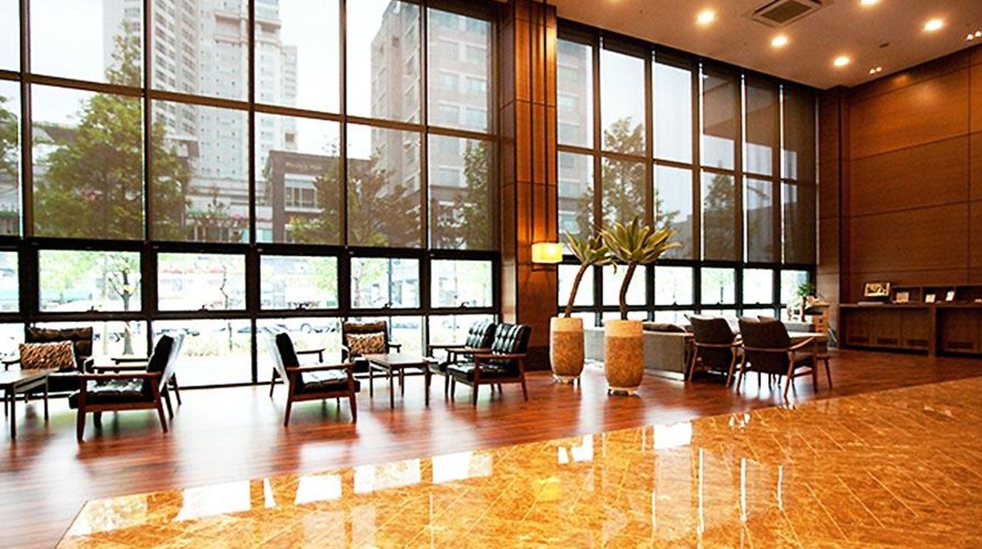 Hotel Icc Тэджон Экстерьер фото